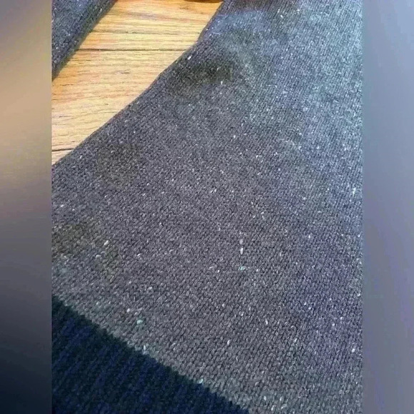 Christopher Fischer Brown/Black V-Neck Cashmere Sweater Womens Size Large? READ - Picture 6 of 11